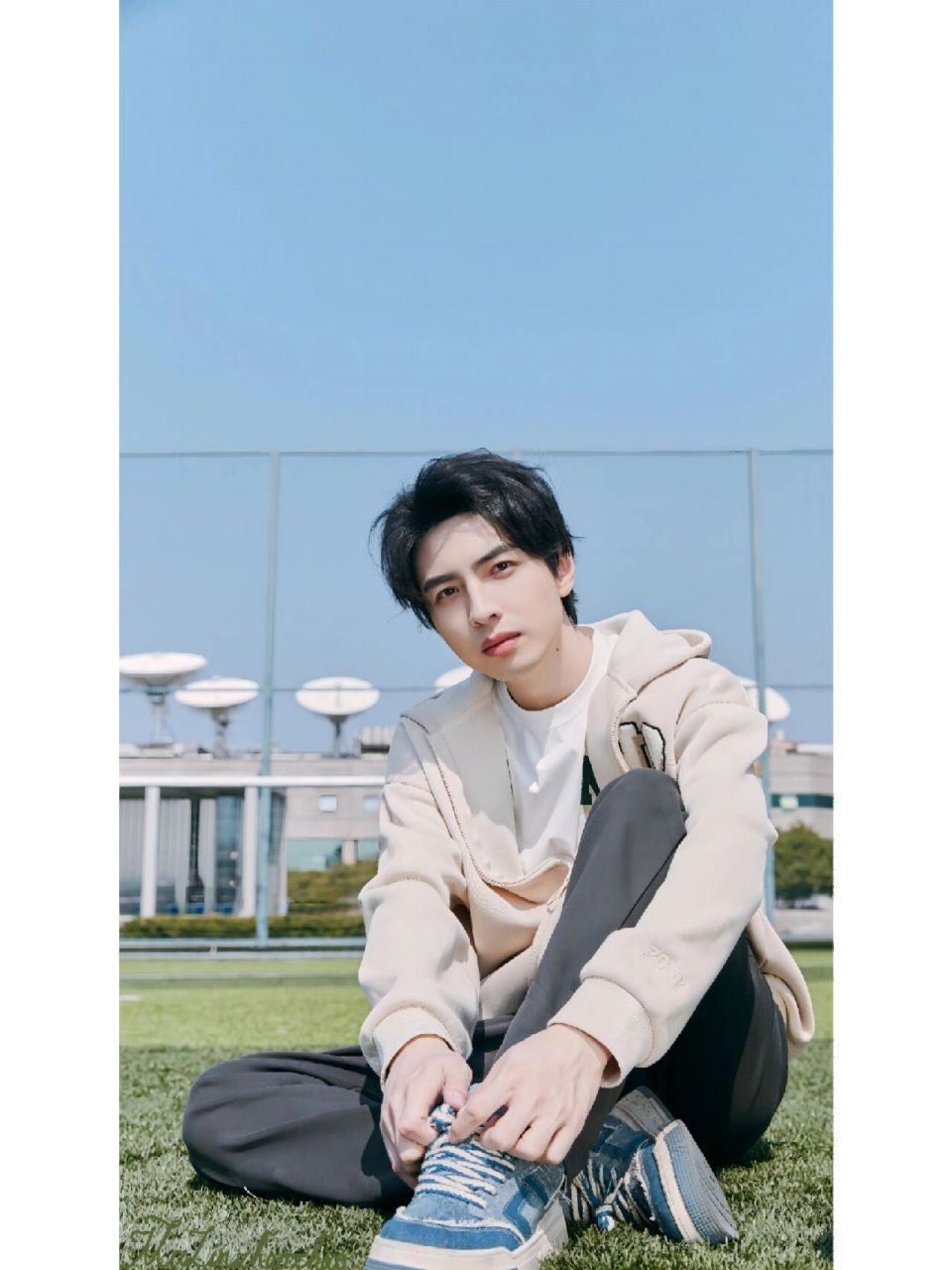 蒲熠星︳手机壁纸 新照片太适合春夏了 (偷偷混入很喜欢的旧照) 试过