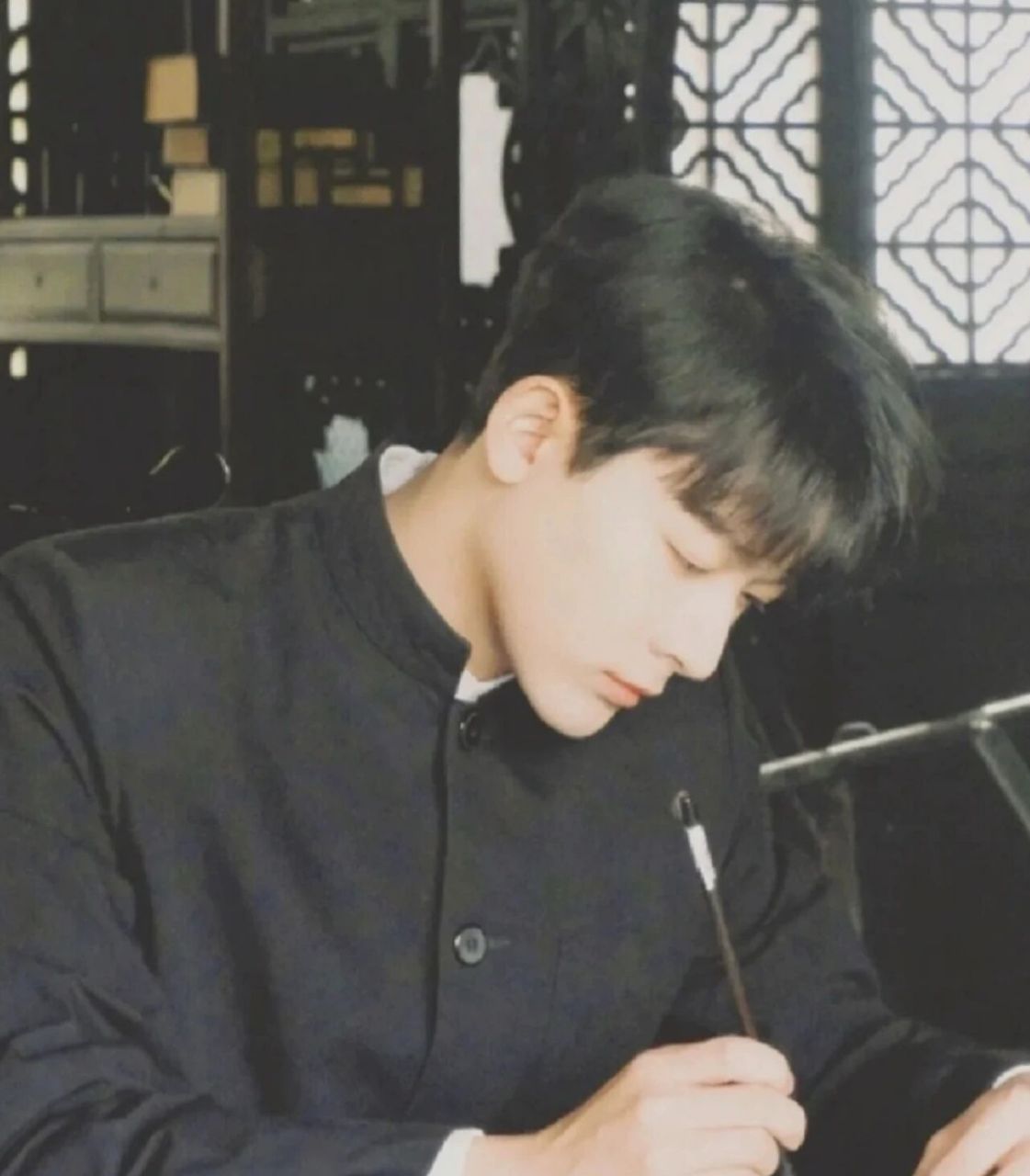 张晚意 为什么今天很多帖子都在说他演技不好啊?