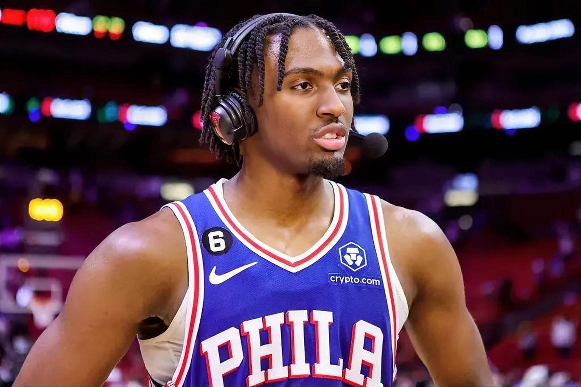 76人后卫马克西向球队索要5年2亿的顶薪续约合同!