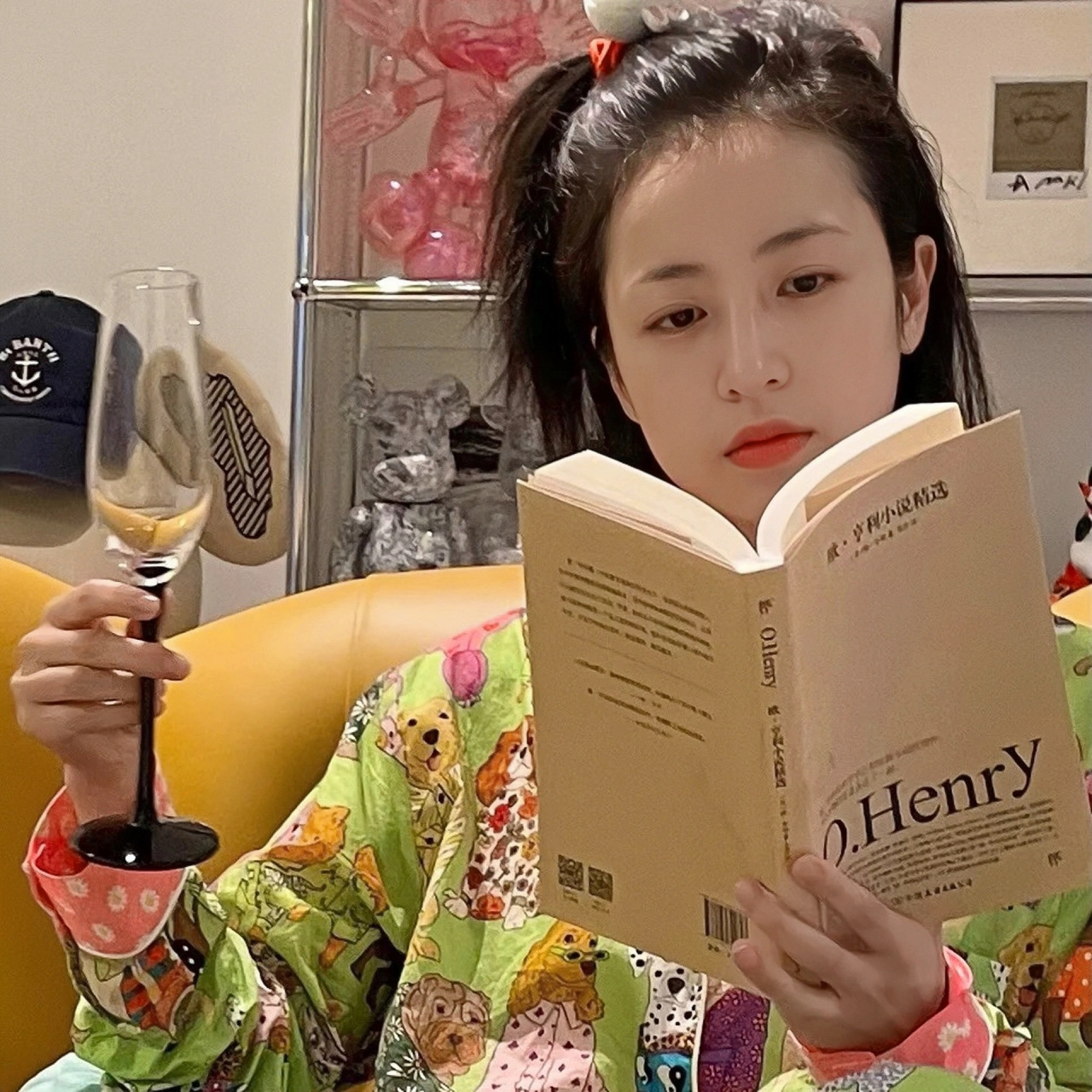 周雨彤头像搞笑版