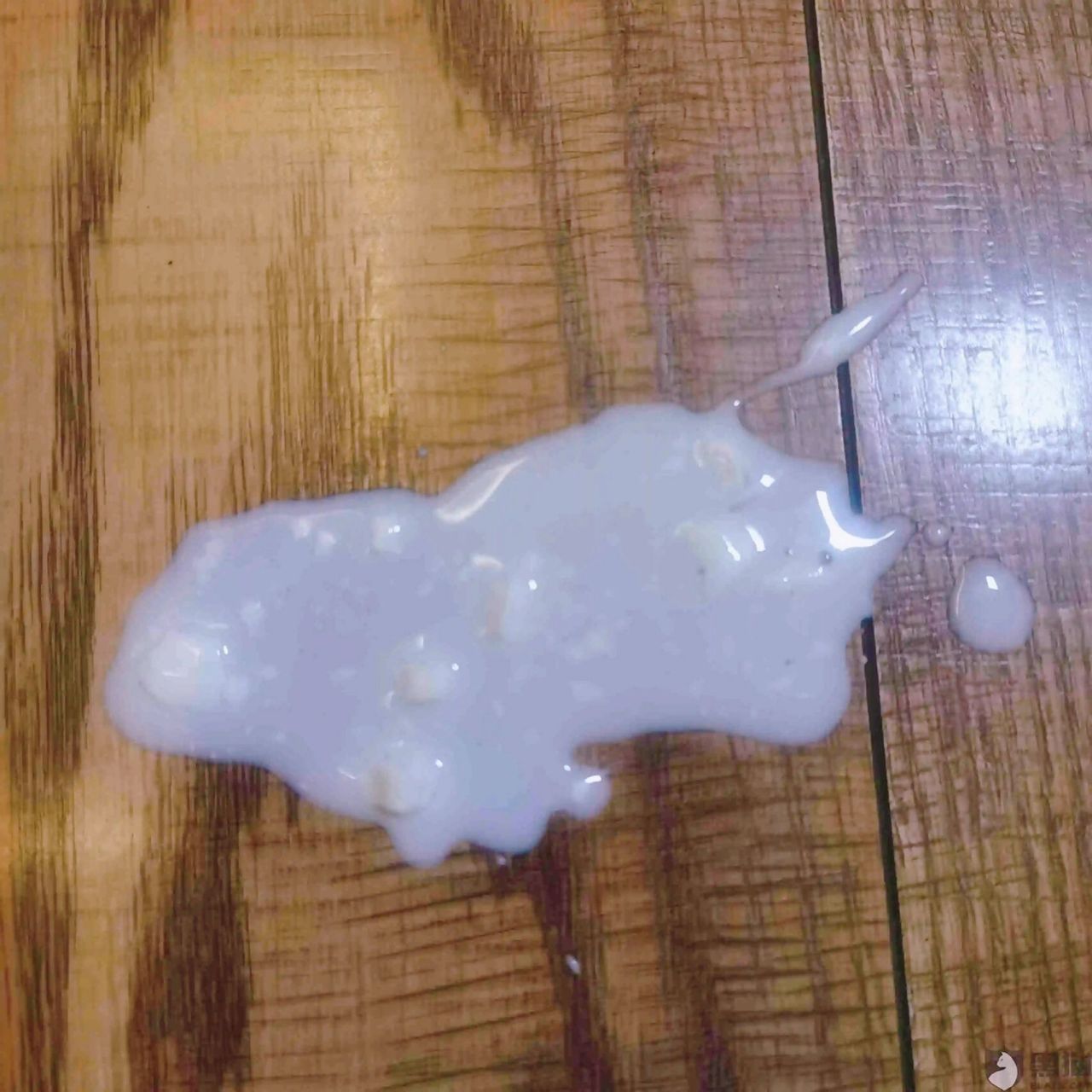 酶钝化,失活等处理,但这种纯牛奶也有结块的现象