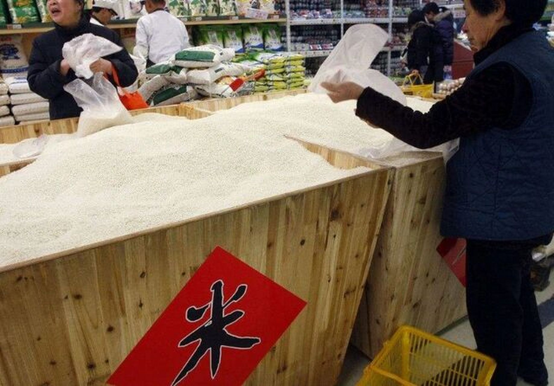 磷 铁等 大米性平味甘 补中益气 健脾和胃 除烦渴 一 买大米 选散装