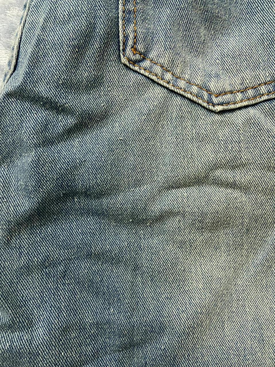 踩雷:会起球的牛仔裤 第一次买到穿了会起球的牛仔裤,醉了