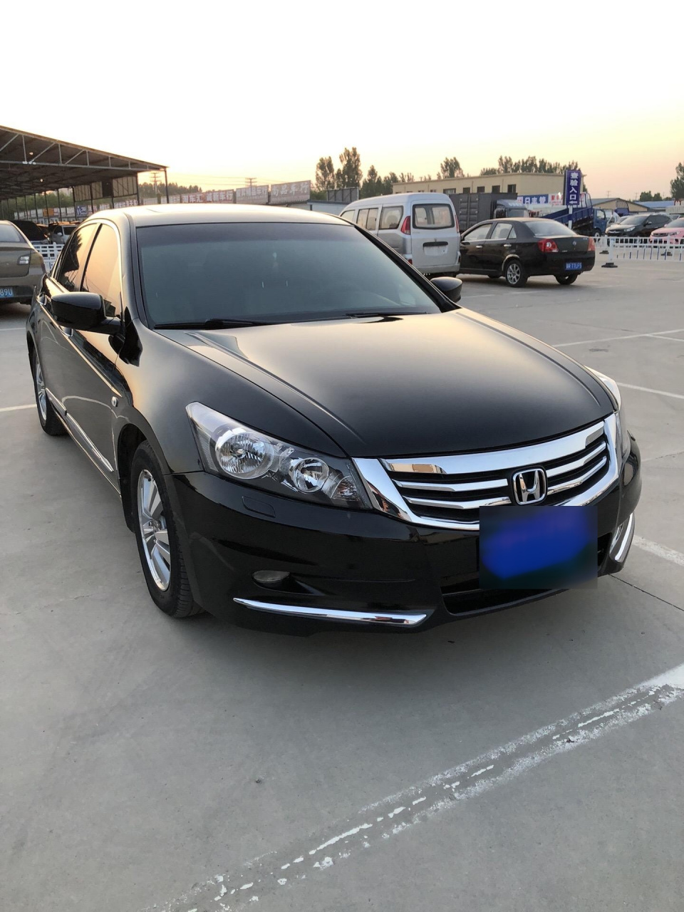 2010年本田雅阁,百年纪念版,无钥匙进入,一键启动,电动真皮座椅带加热