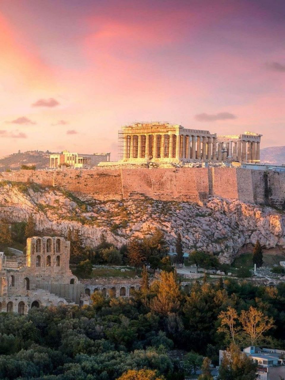 古希腊神殿——雅典卫城 82在希腊古代遗址中,最有名的当属建造于