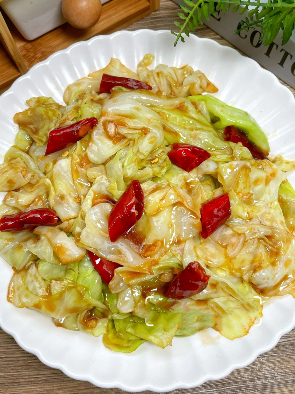 老公点名要吃的酸辣手撕包菜!