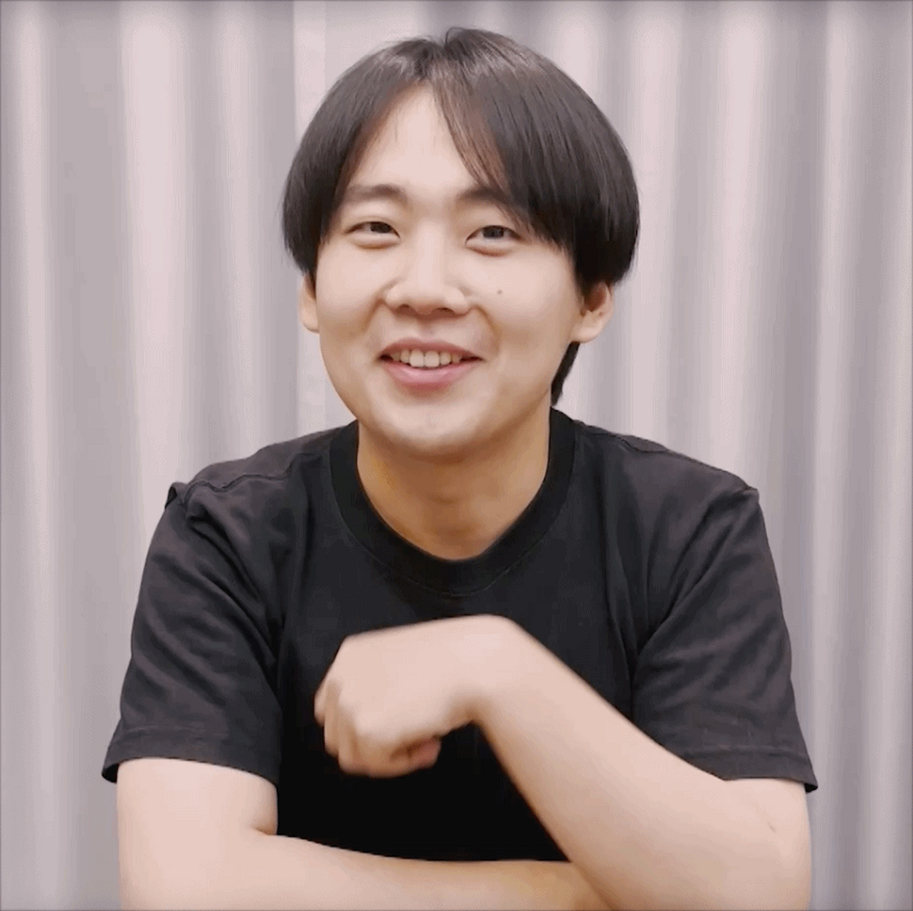 郭麒麟黄明昊为蒋依依打call02蒋依依圈内人缘也太好了吧!