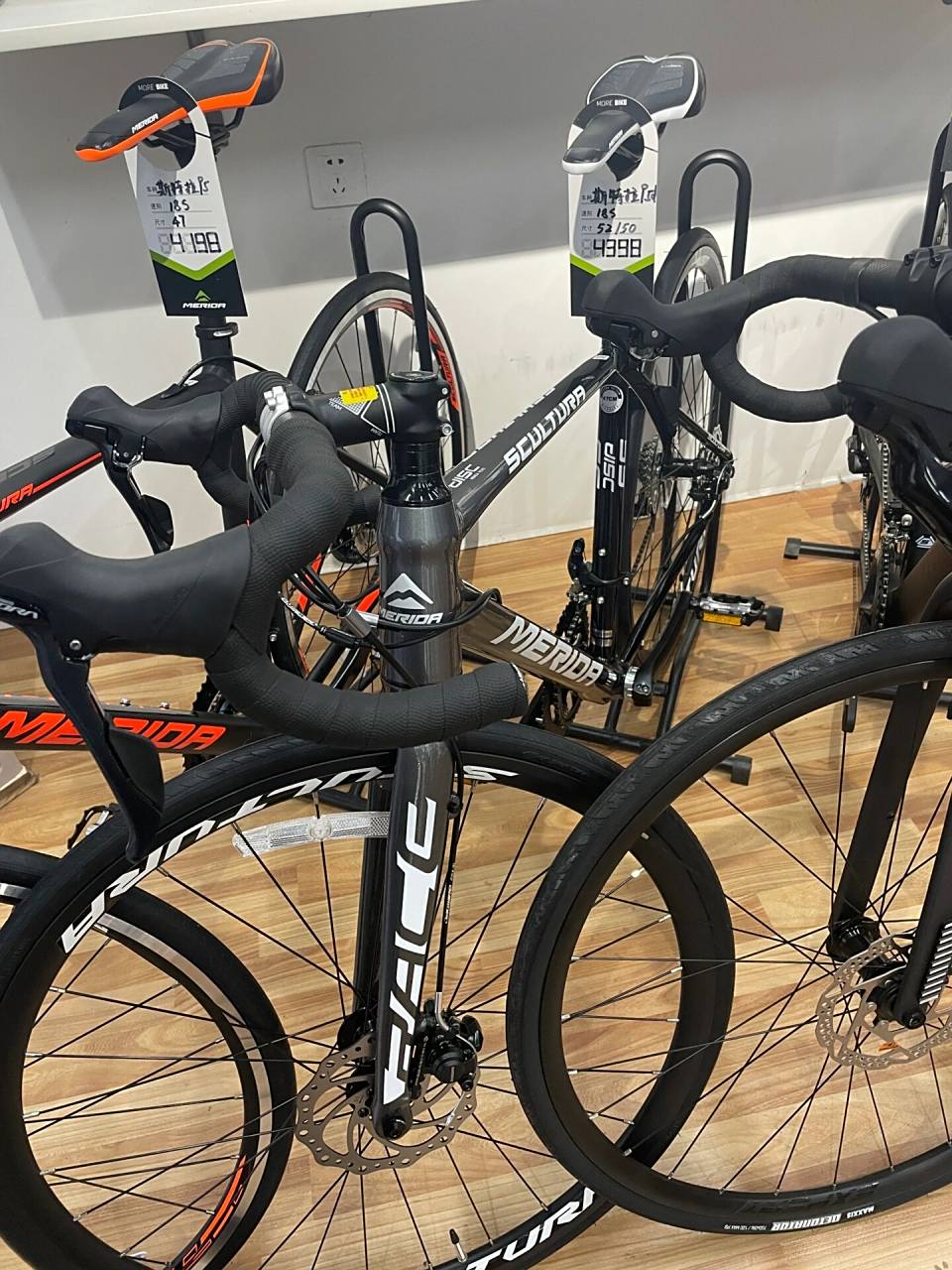 美利达斯特拉95&95d 之前本来打算定95d的,各方大佬劝说下还是