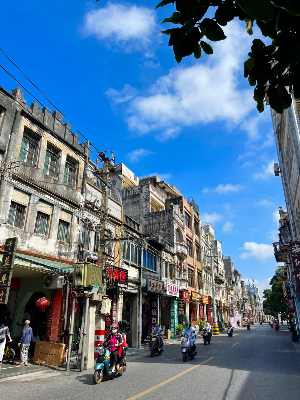 北海  | 百年老街 人间烟火气9802 初来北海,直接踏上了这条百年