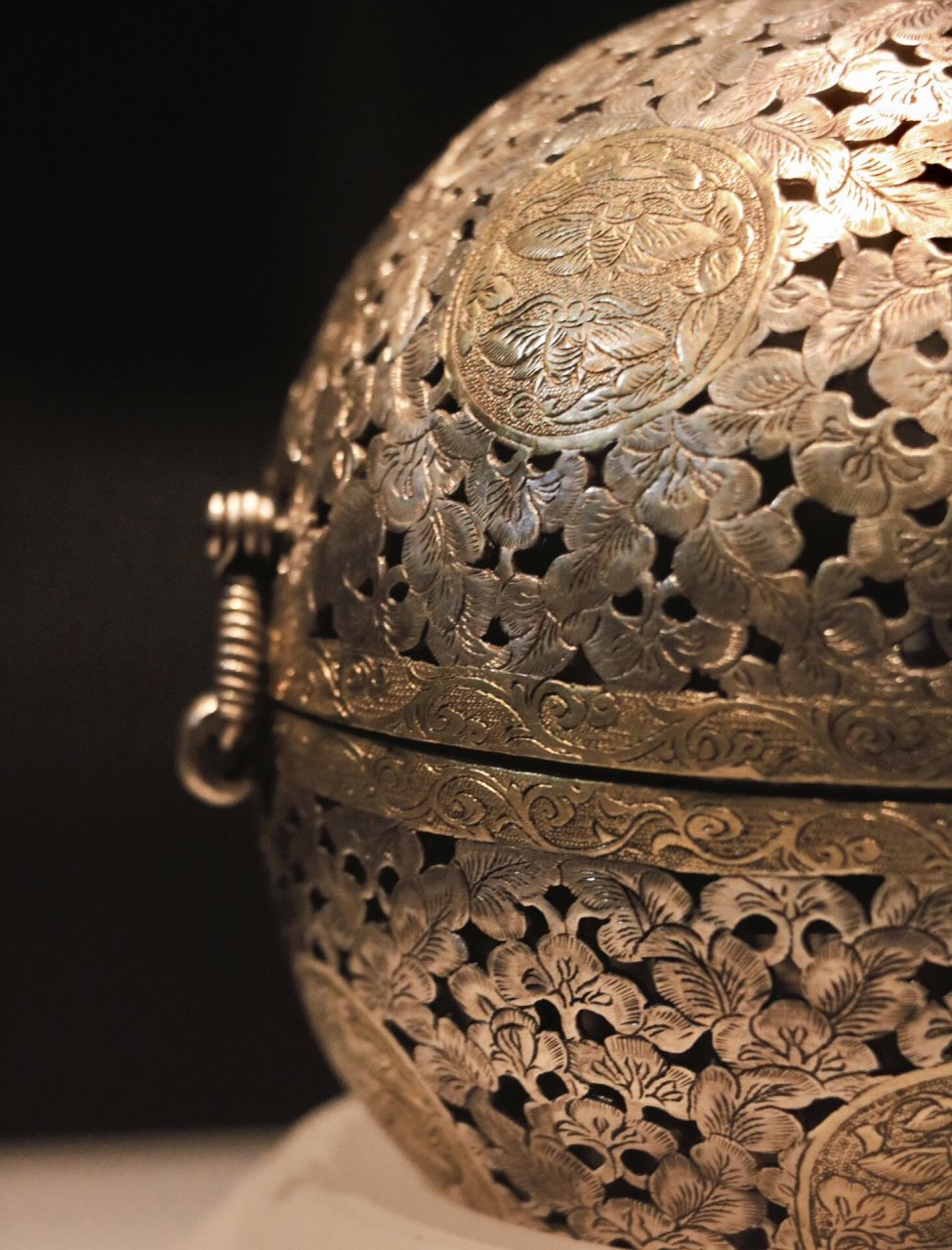 法门寺出土的唐代香囊 | 古人有多精致 "尘中生幻景 此间舞霓裳" 「唐