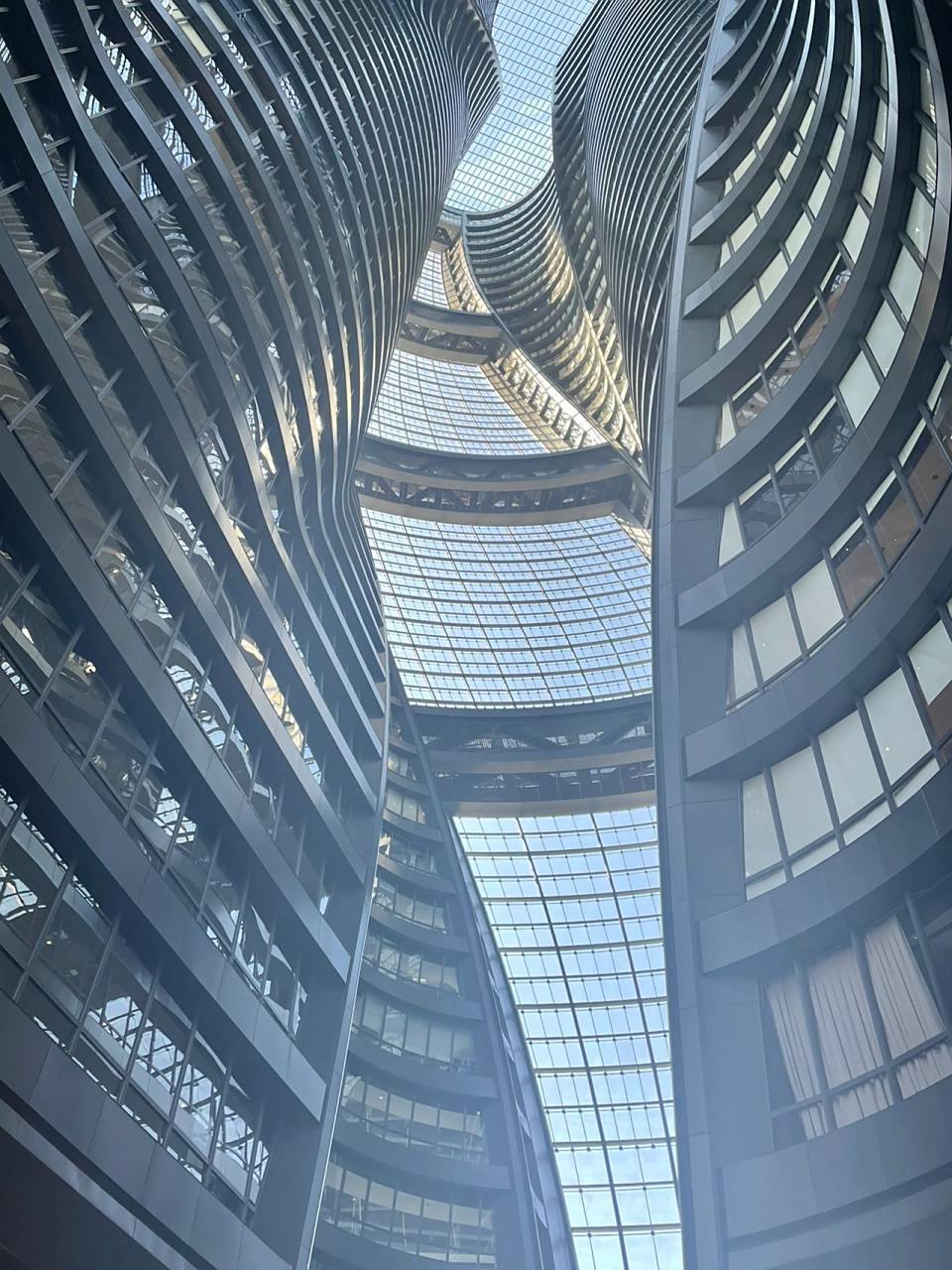 华为中国区总部,丽泽soho大厦 华为中国区总部 世界级建筑大师扎哈