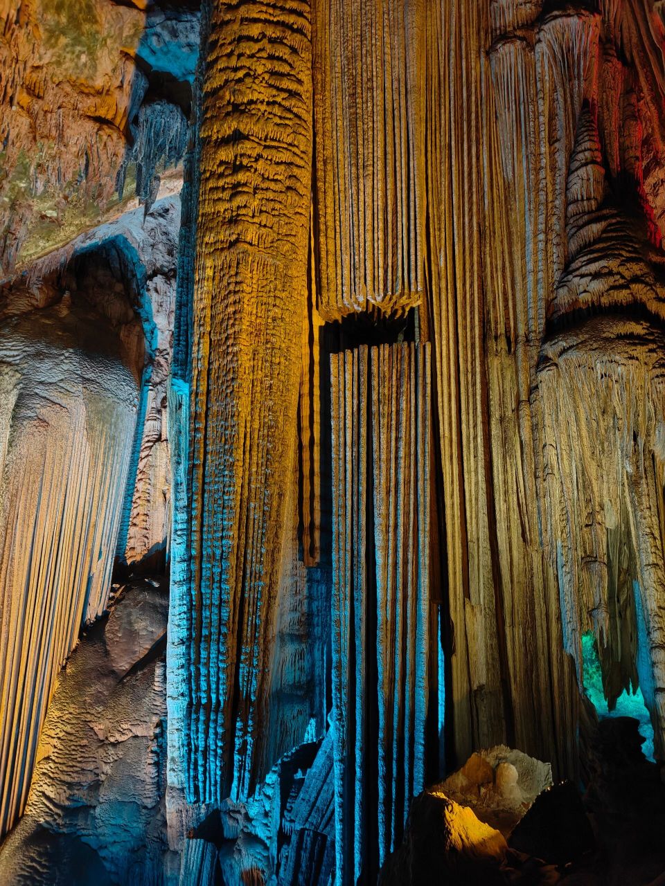 重庆武隆芙蓉洞是世界三大洞穴之一 🎗重庆武隆芙蓉洞,是喀斯特世界