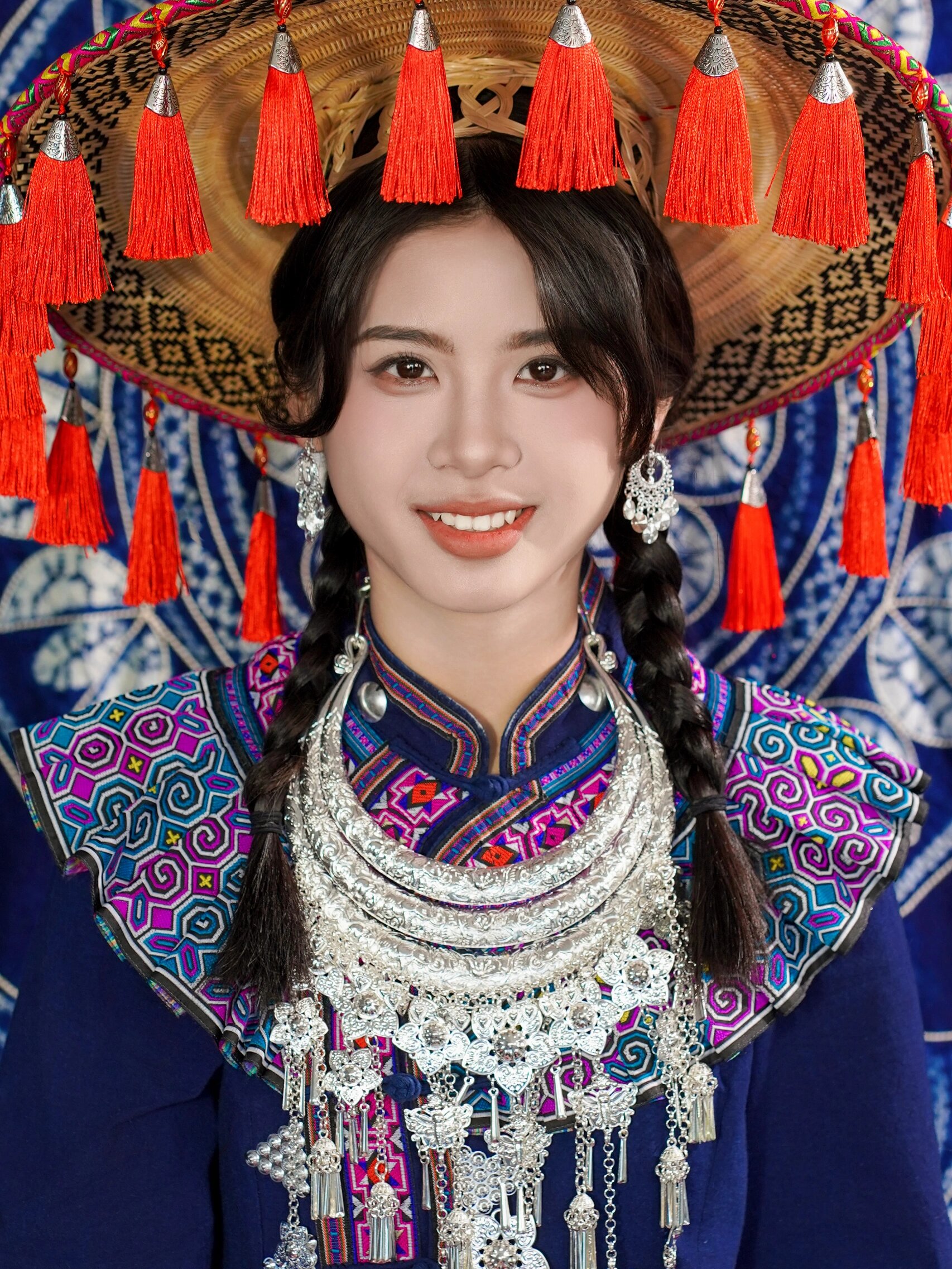 毛南族|找我约拍的"女娲炫技"脸