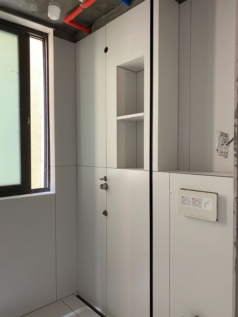 600×1200瓷砖 铺贴极简卫生间 麻雀虽小五脏俱全.