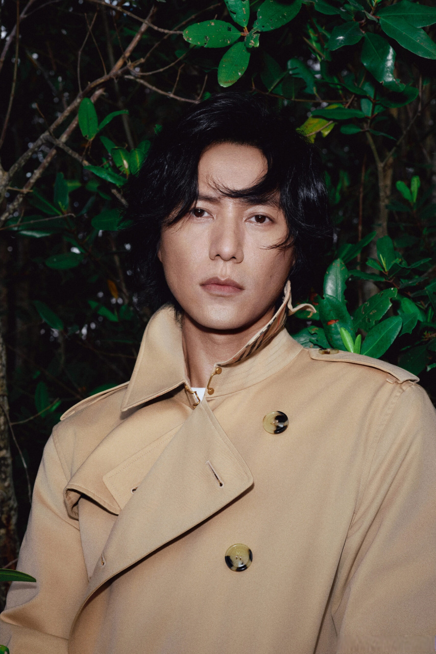 【陈坤成为 burberry 中国品牌大使】  据 wwd 报道,burberry 任命