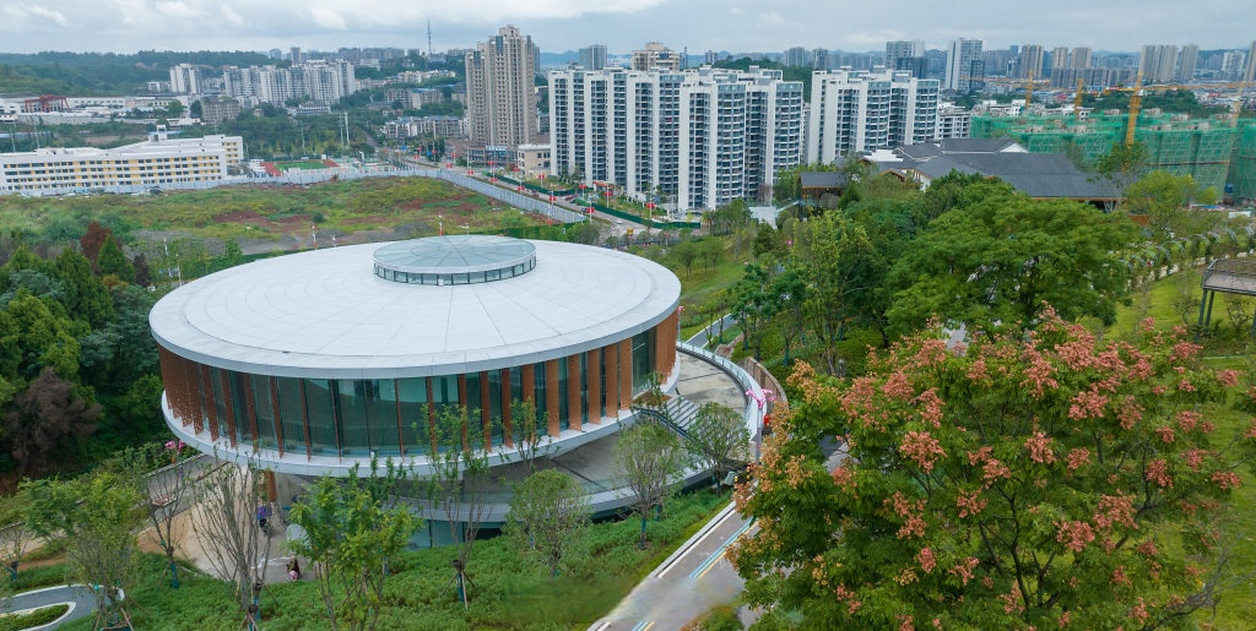 【遂宁又一高颜值公园等你来打卡】遂宁高新区桃花山公园位于致远路与