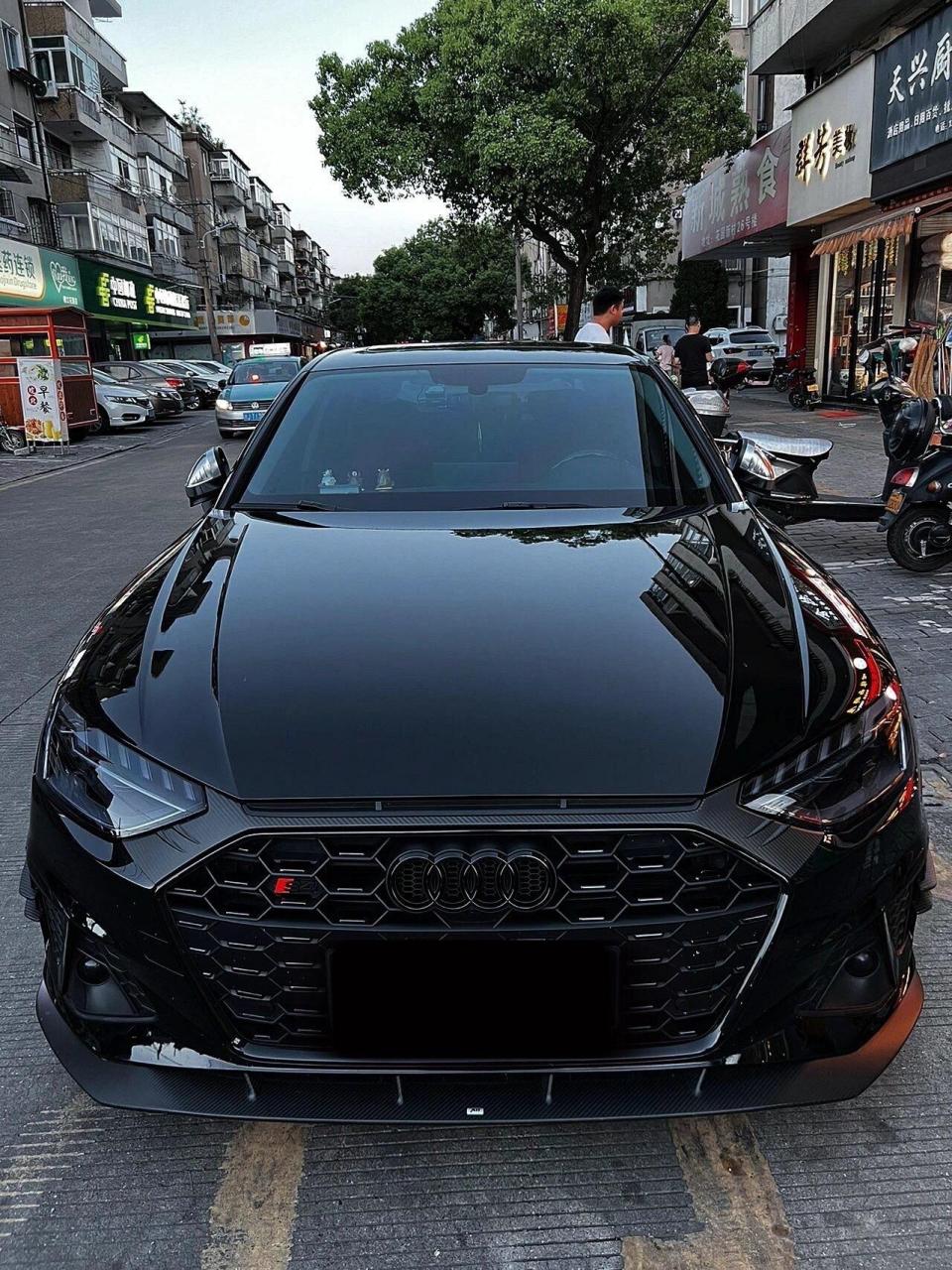 卡布尔尾翼77天蝎尾喉 整体效果完美黑武士,慢慢的线条感 奥迪s4