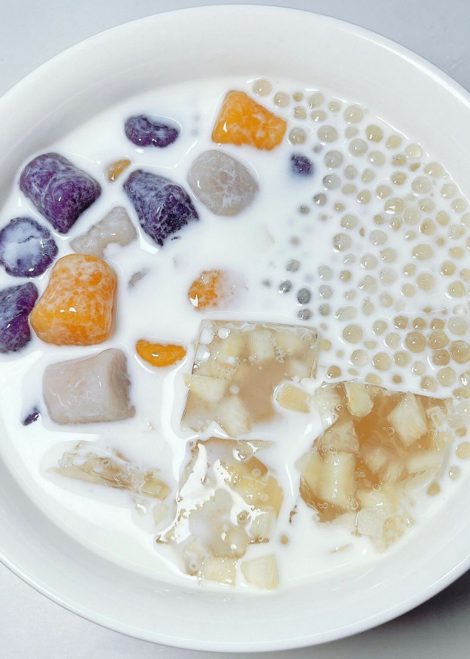 超好吃的芋圆椰汁西米露～ 真想让你们喝一碗!