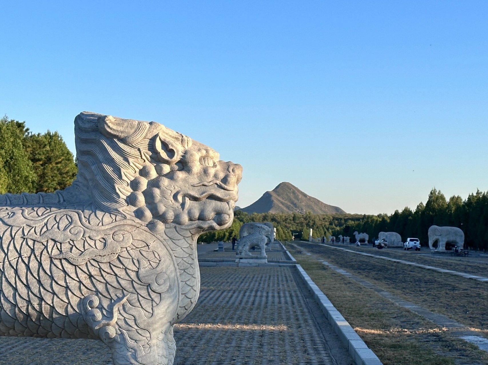 游览清东陵(河北唐山遵化市) 98去年游览明十三陵写了篇游记,这次清