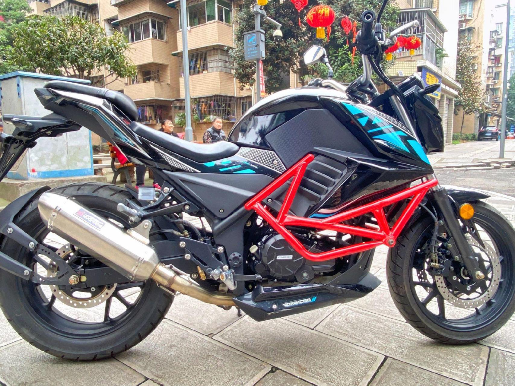 枭风9号街车 22年上户手续齐全,安全行驶小几千公里,车况成色如图不