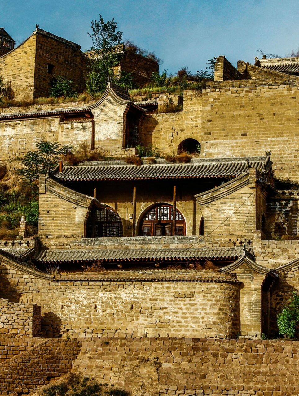 黄土高原上的"布达拉宫"|李家山村 74157415李家山村属于窑洞