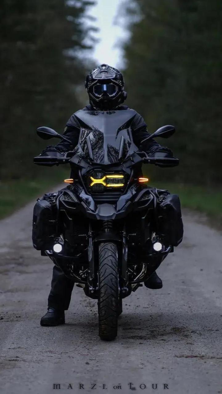 宝马1250adv黑武士