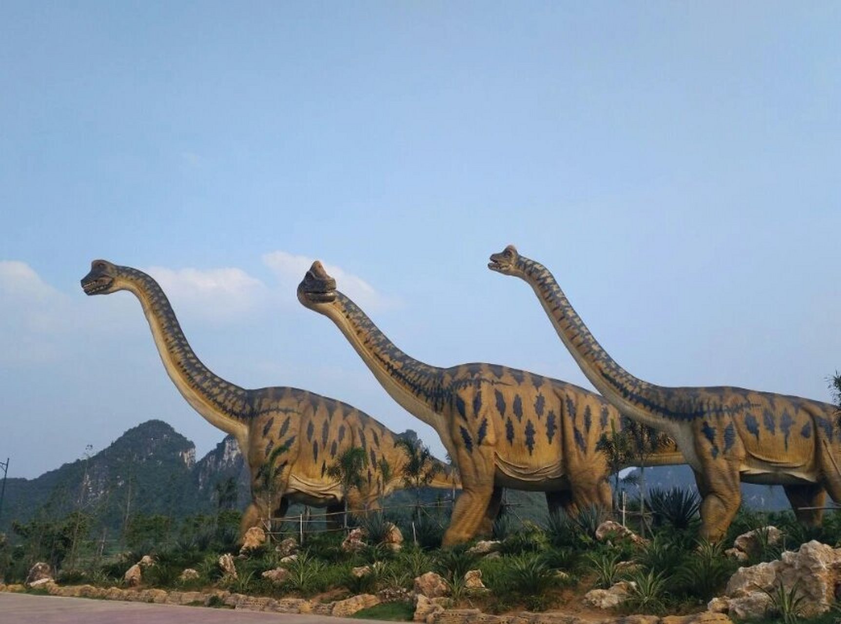 扶绥县景点 扶绥县 龙谷湾 九重山 金鸡岩 花山岩画 碧髻度