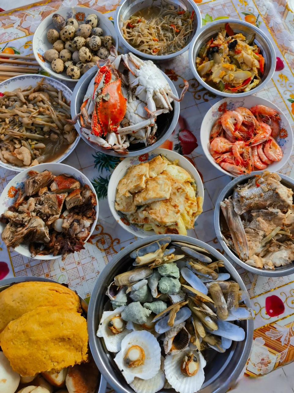 吃海鲜喽丰盛的佳肴