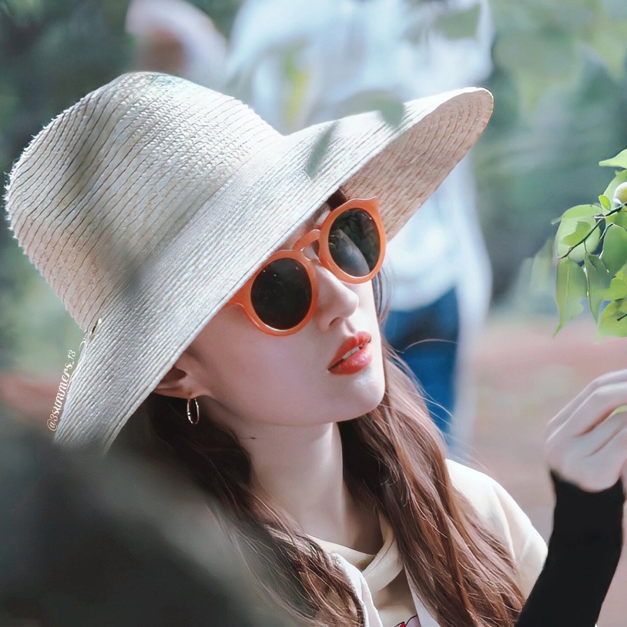 刘亦菲许红豆20集头像壁纸|好喜欢她戴帽子 跟上更新了