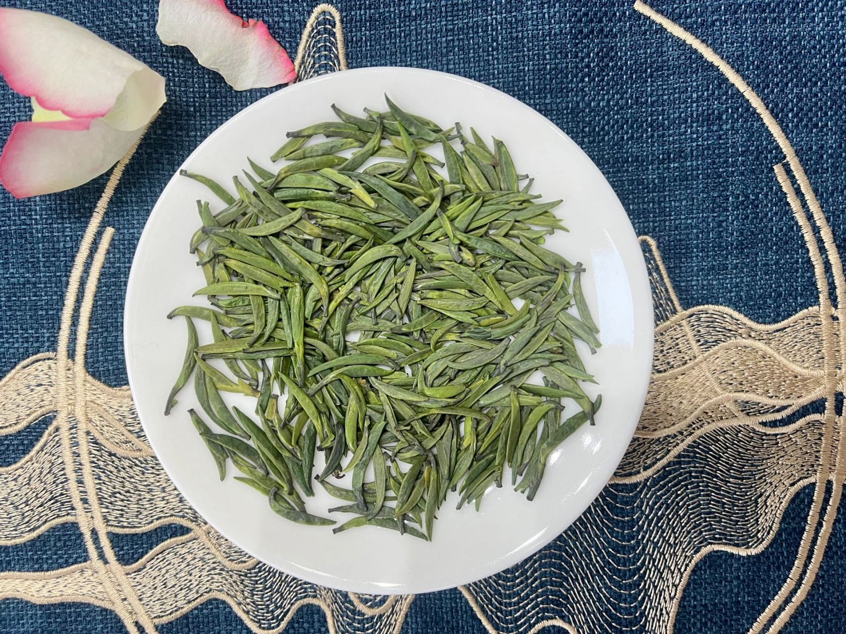 竹叶青——中国高端绿茶代表(茶中美人) 竹叶青,四川十大名茶.