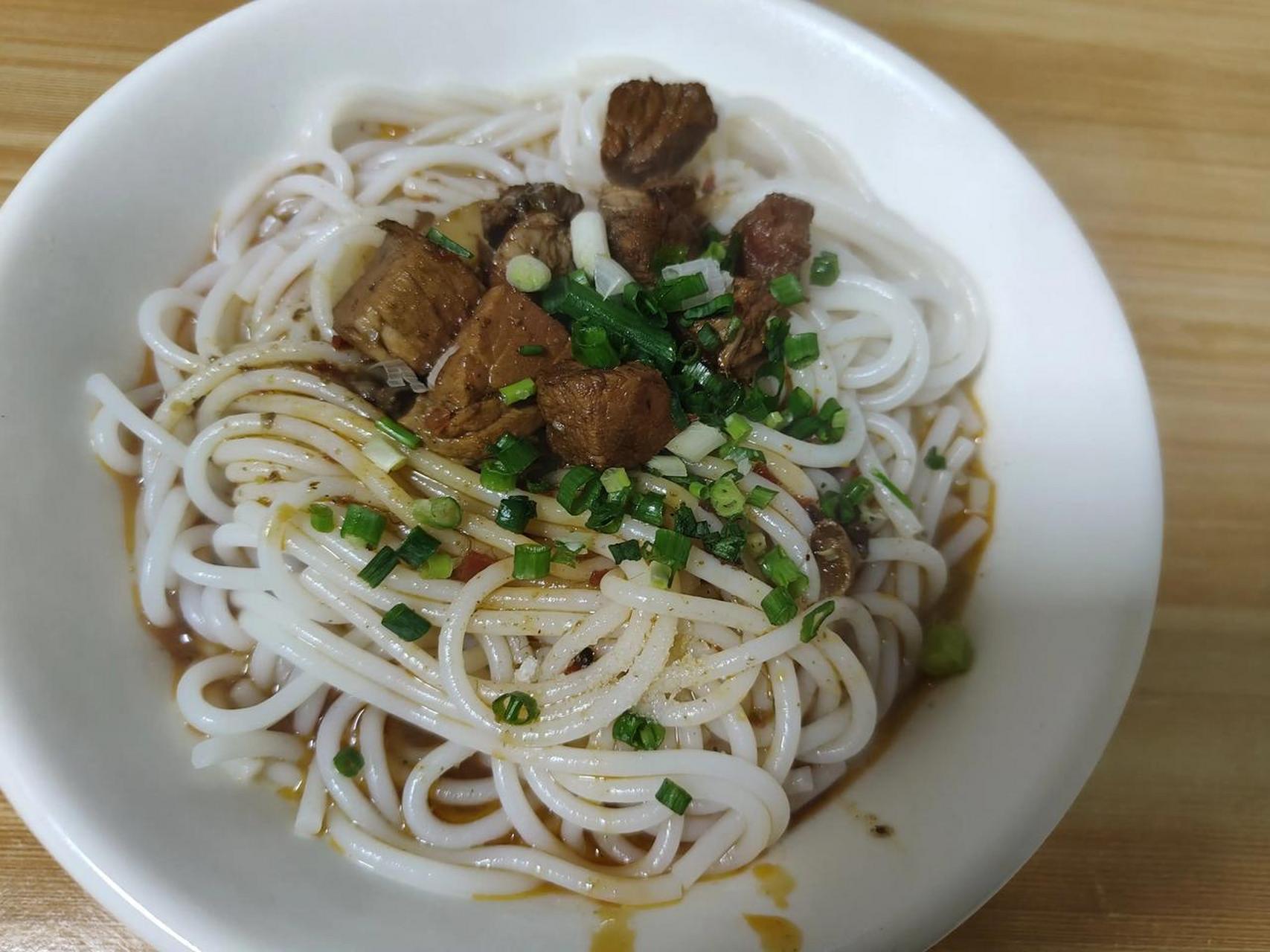 在常德津市吃一碗津市牛肉粉