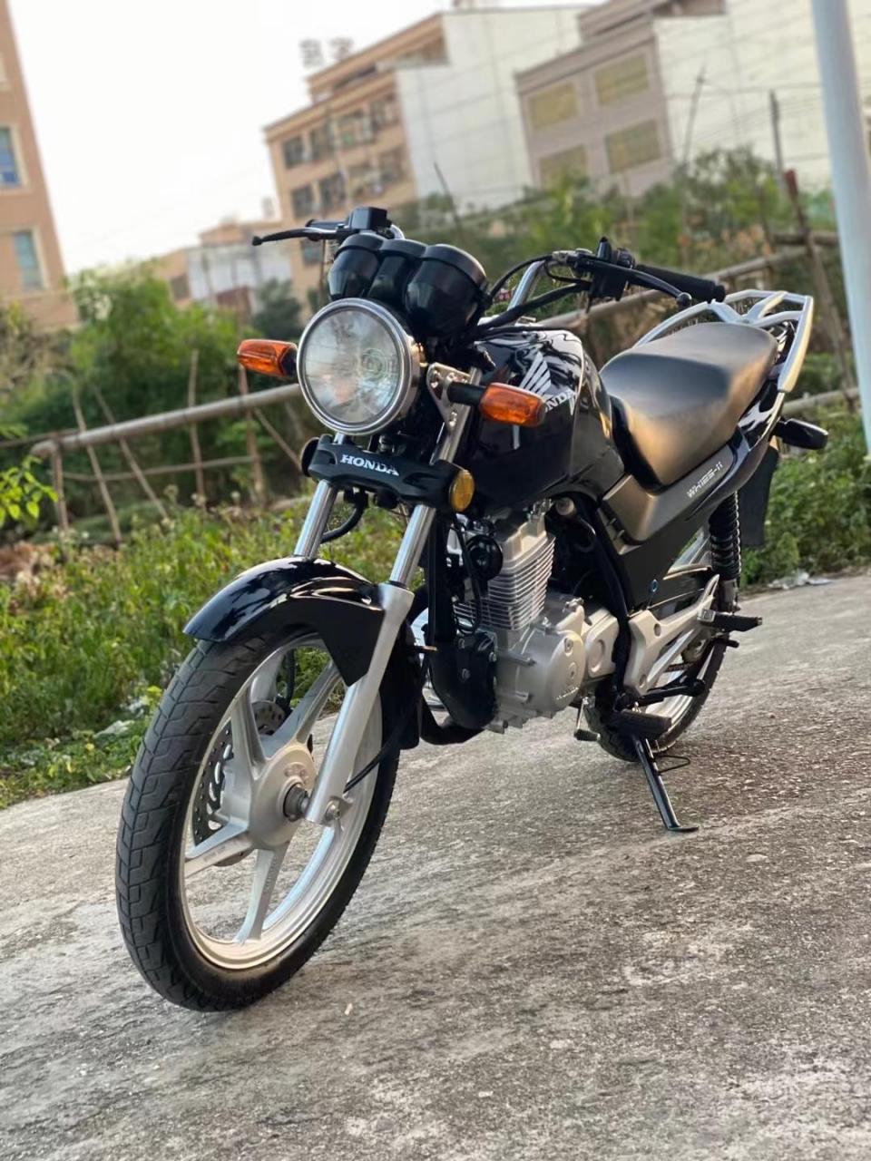 五羊本田cbf小战鹰125cc 铝圈碟刹.