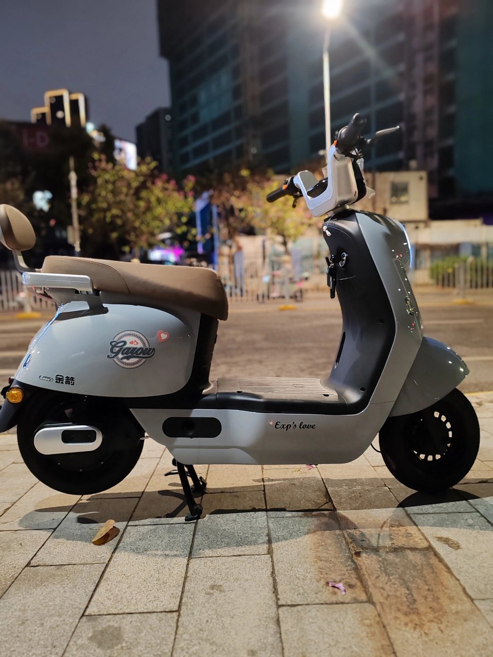 新国标电动车 金箭 金箭 灵可n1   1599米 新国标电动车 可上白牌