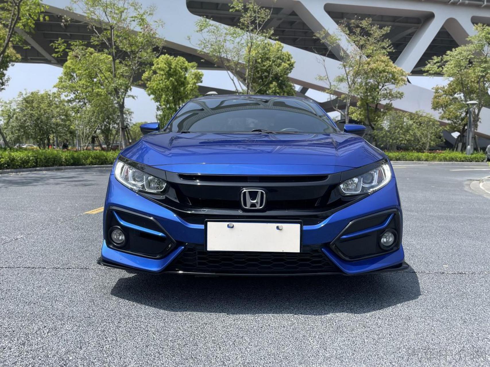 本田思域21款220turbo两厢 售价:9.