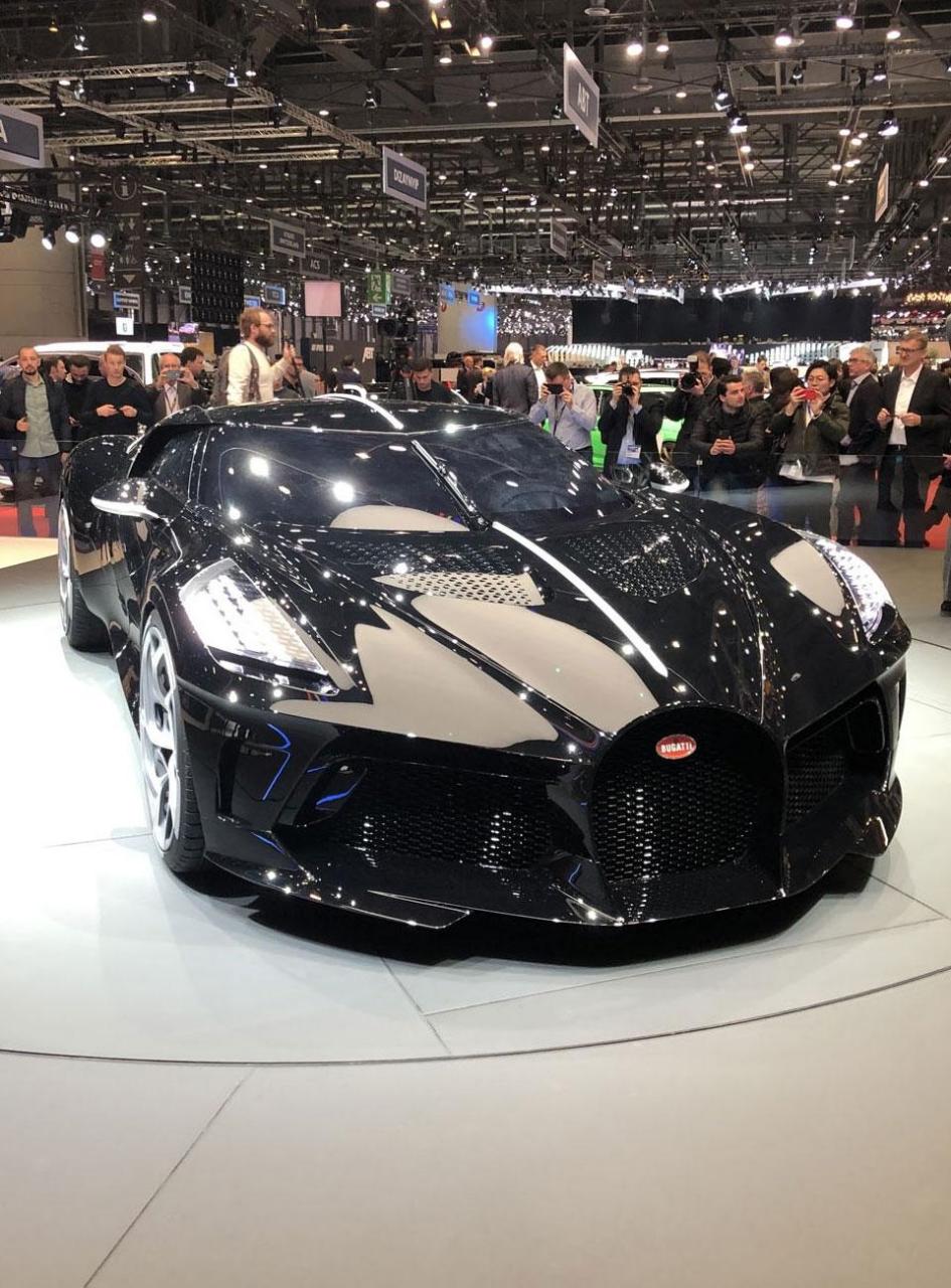 世界上最贵的跑车布加迪黑夜之声