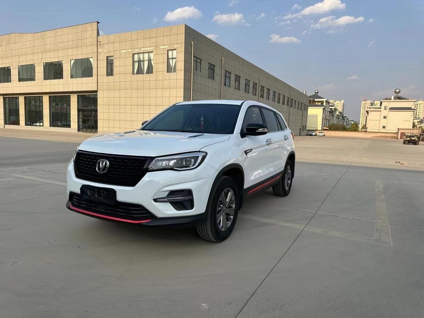 21款长安cs75荣耀百万版,2021年9月上牌,1.