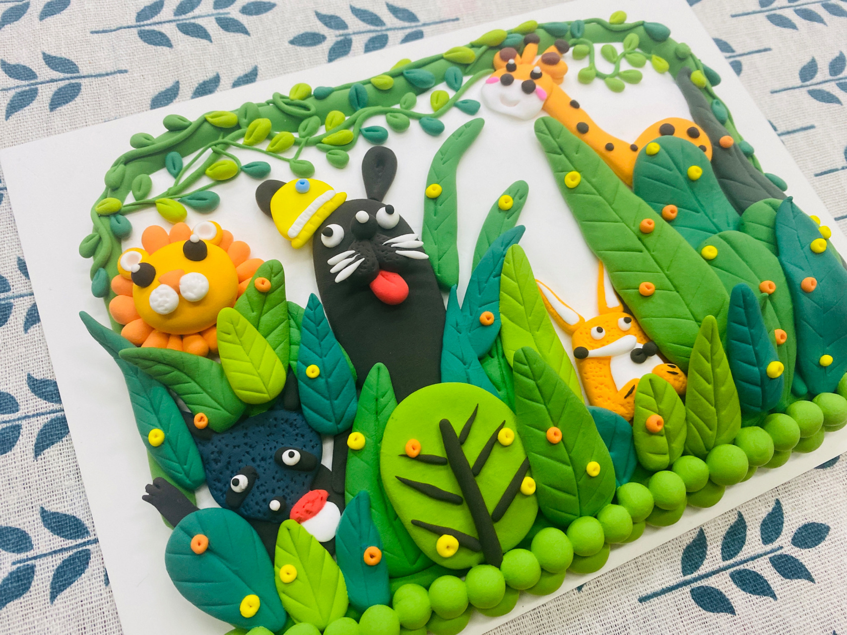 超轻粘土  动物森林   绿植 给小朋友做的一个示范 每个小朋友都可可