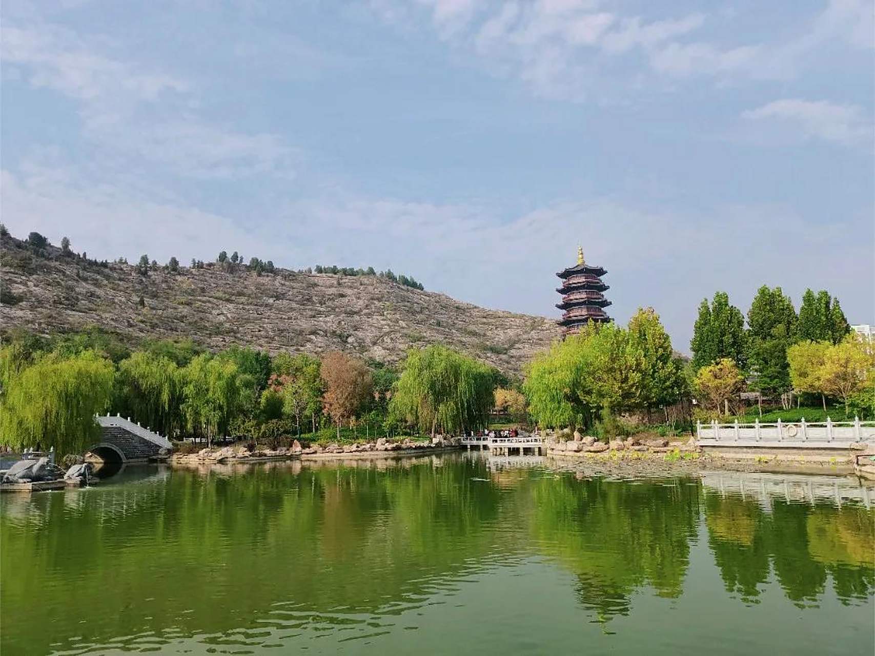 山东省济宁市梁山县春园景区暨龟山胜境景区,济宁头条 水泊梁山 济宁