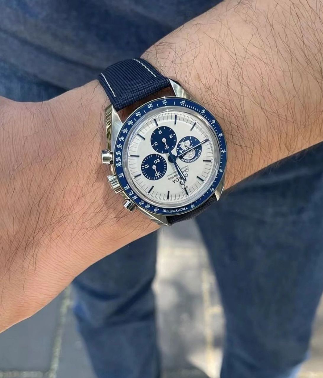 x 欧米茄登月超霸史努比50周年纪念款腕表13.x 310.32.42.50.02.