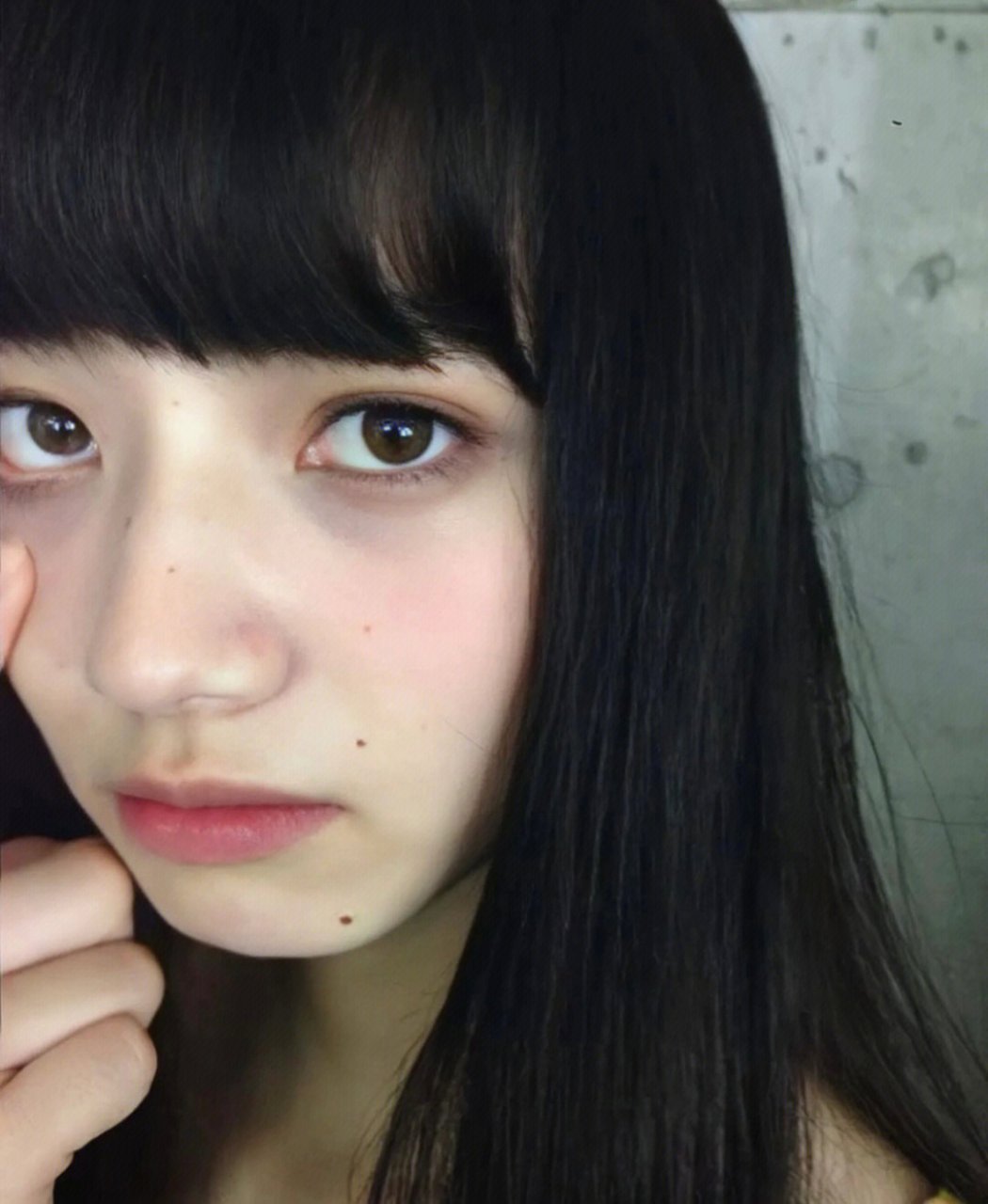 这个发型还是只服这俩人 把齐刘海黑长直留成了一种标志 676767