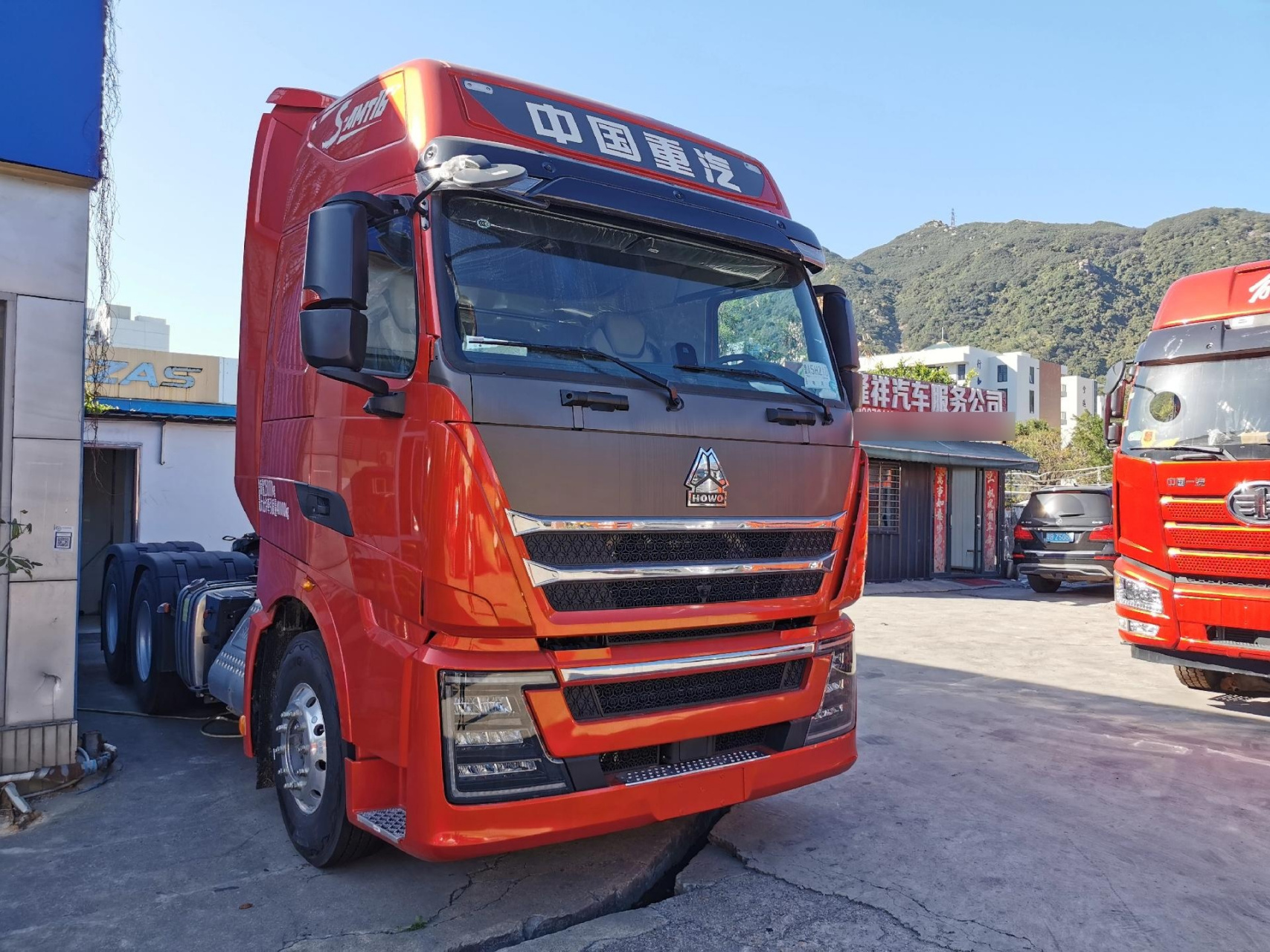 不能控制油价,可以降低油耗 重汽豪沃 th7双桥 540马力 13升发动机