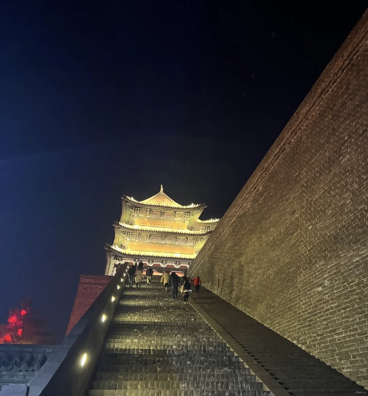 大同古城夜景 带给你不一样的夜生活 大同最有历史特色最值得逛的地方