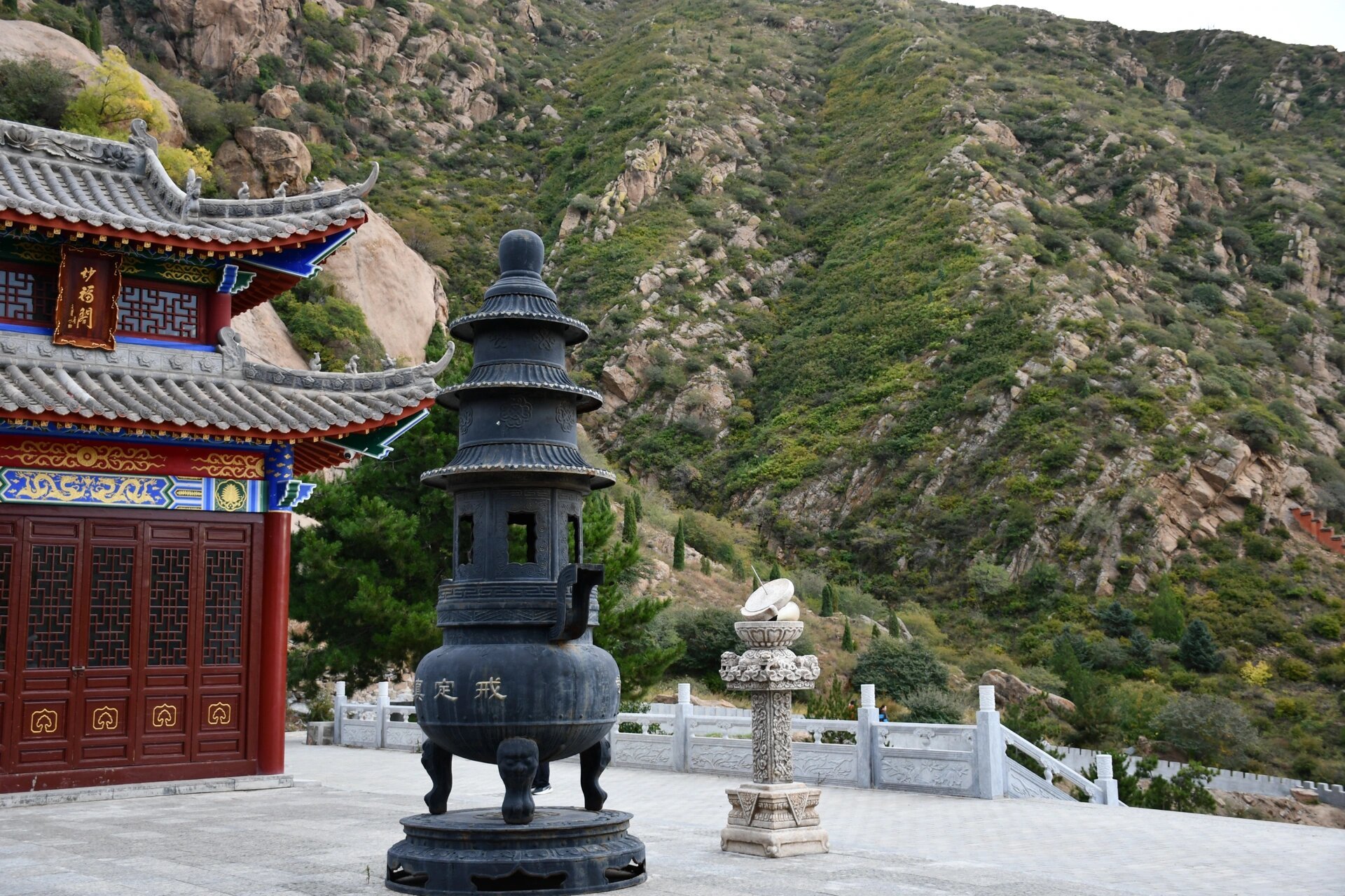 盘山显化寺 【天镇盘山显化寺】,位于山西省大同市天镇县,是一座历史