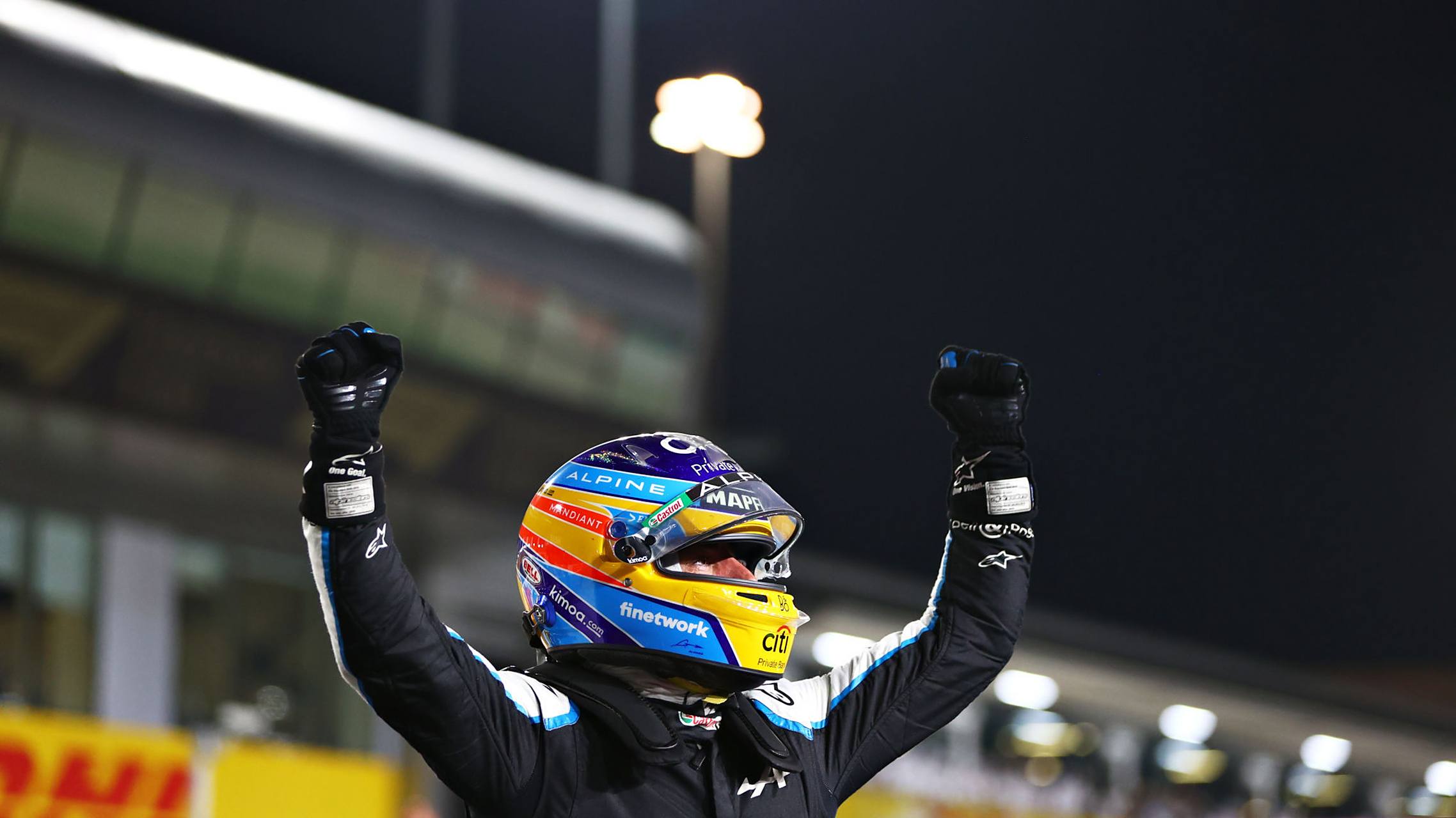 【f1|阿隆索卡塔尔站领奖台时刻】  #赛车