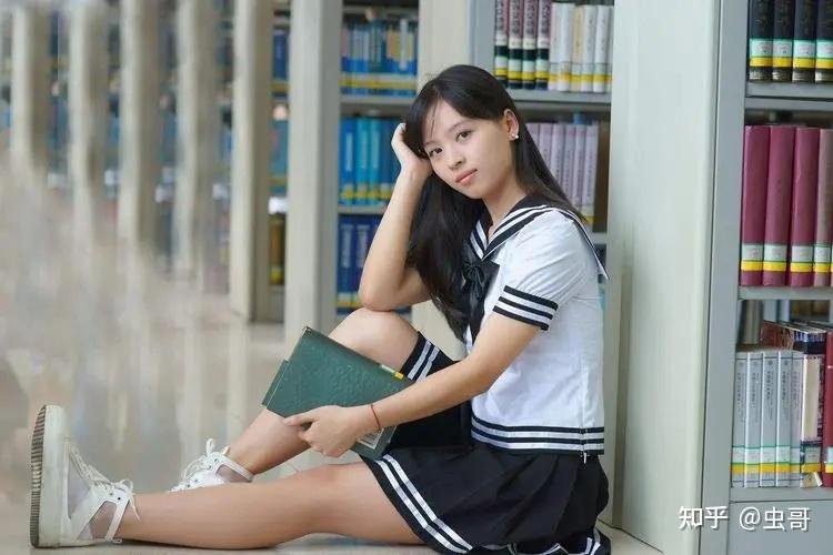 六年级小女孩早恋图片