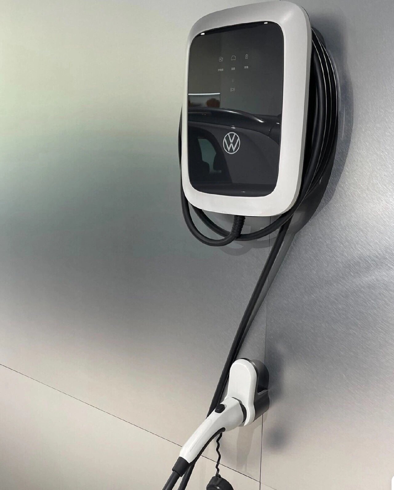 大众充电桩 想收一个大众充电桩权益,有的私聊