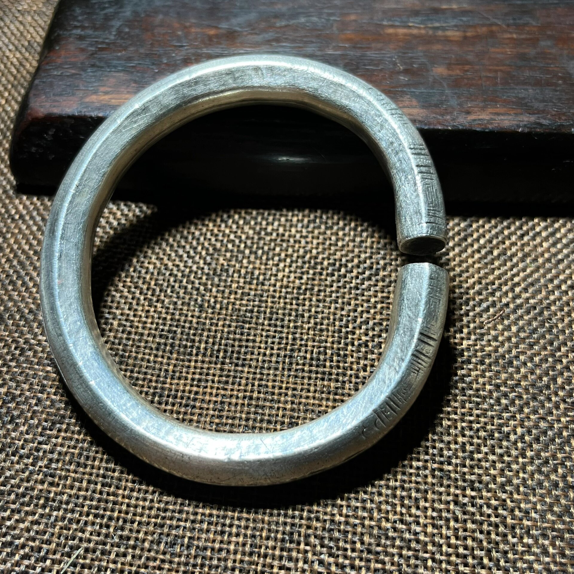 明代空心银镯