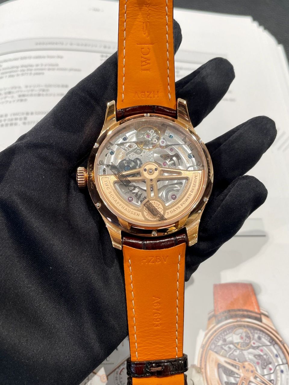 iwc万国表葡萄牙系列万年历月相腕表 iwc万国表致力于高级钟表的制作