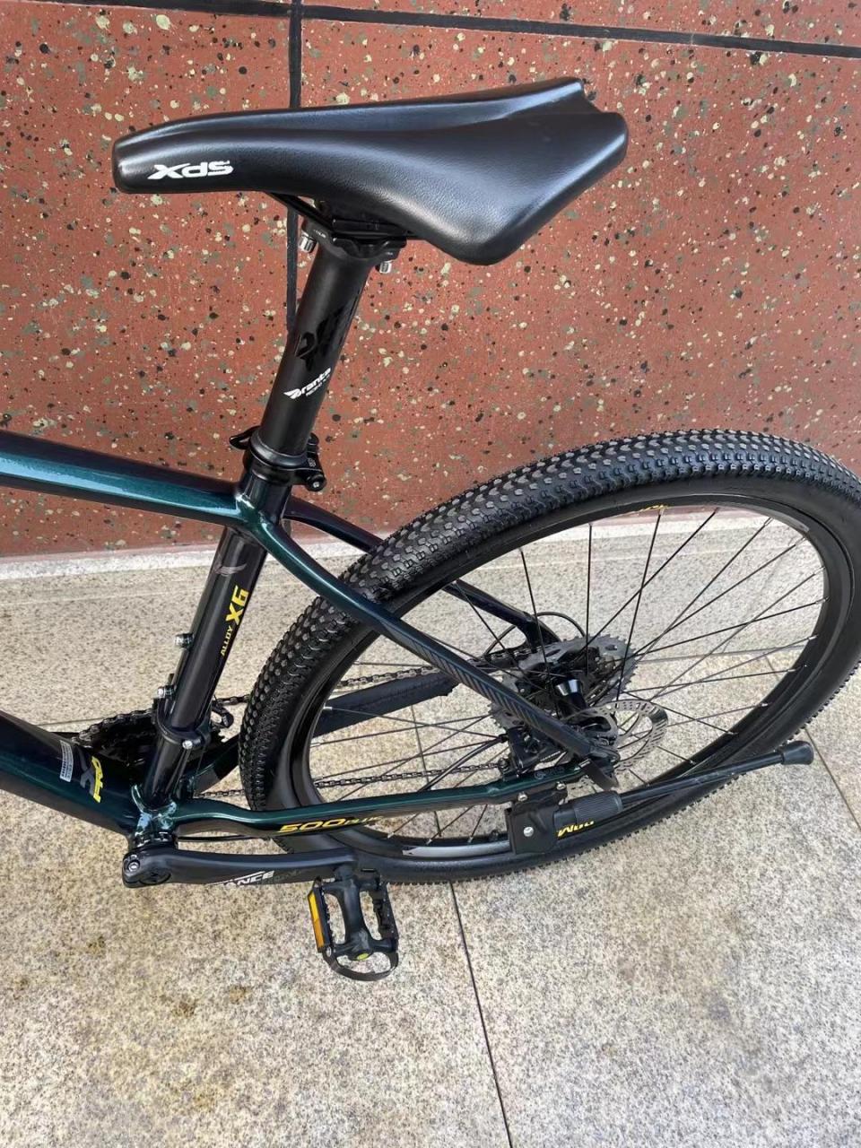 喜德盛传奇500plus,22速线控气叉,17车架,27.5轮组,成色非常新,2700