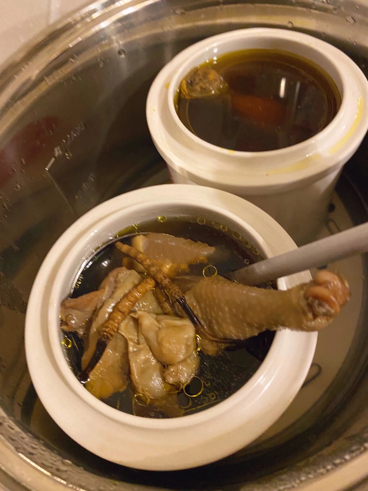 冬虫夏草花胶炖鸡汤,补虚强身 功效(增强机体免疫力,美容养颜,补虚益